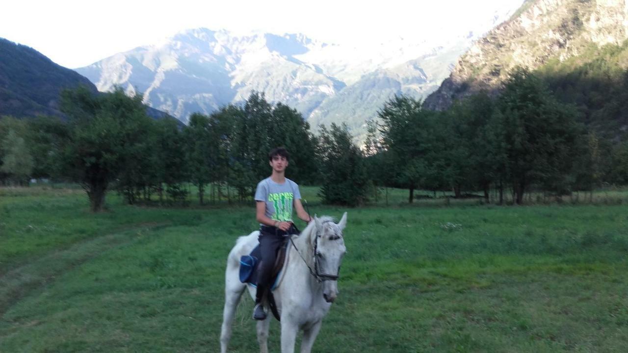 Agriturismo Al Pra Di Muriet Susa Kültér fotó